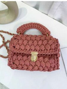 Lee más sobre el artículo Bolsos a Crochet