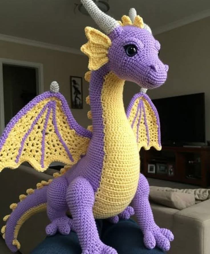 Lee más sobre el artículo Dragón Amigurumis